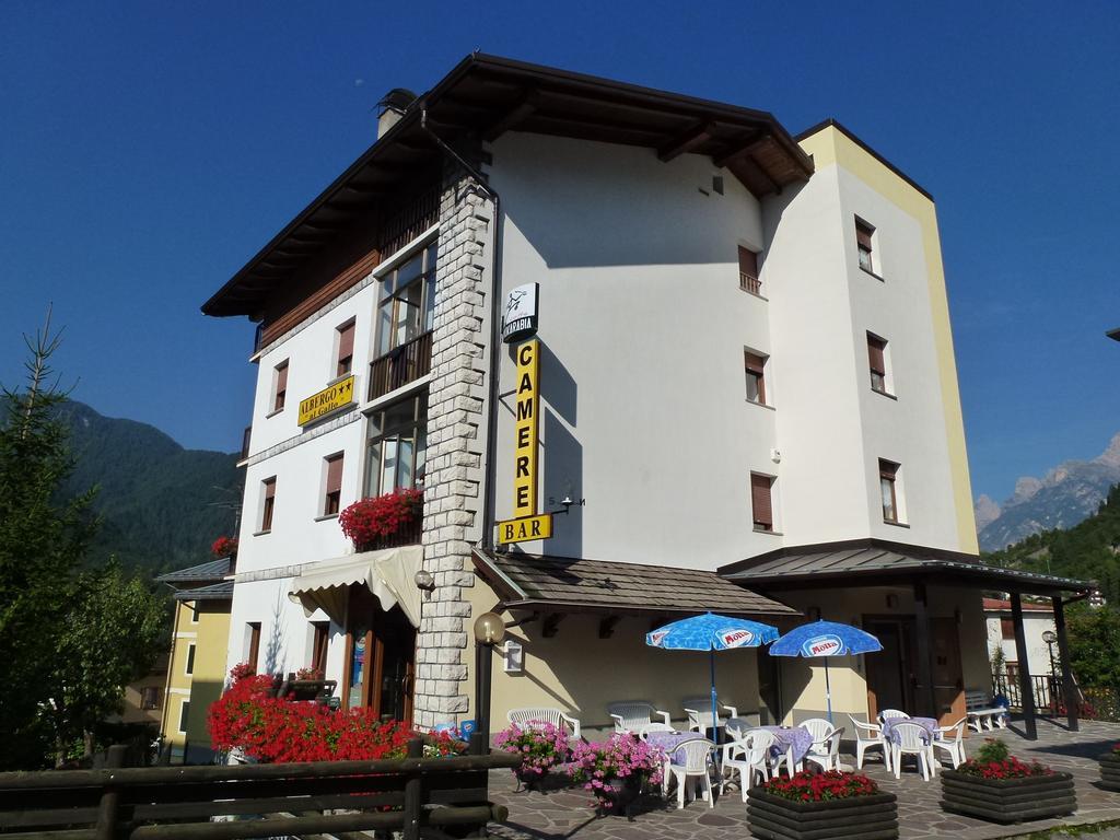 Albergo Bar Meuble Al Gallo Auronzo di Cadore Zewnętrze zdjęcie